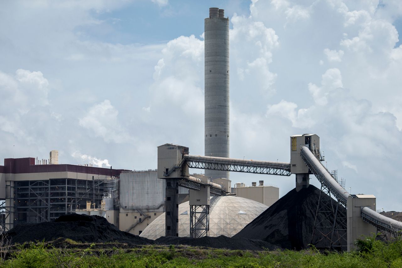 The AES coal-fired power plant in Guayama. 