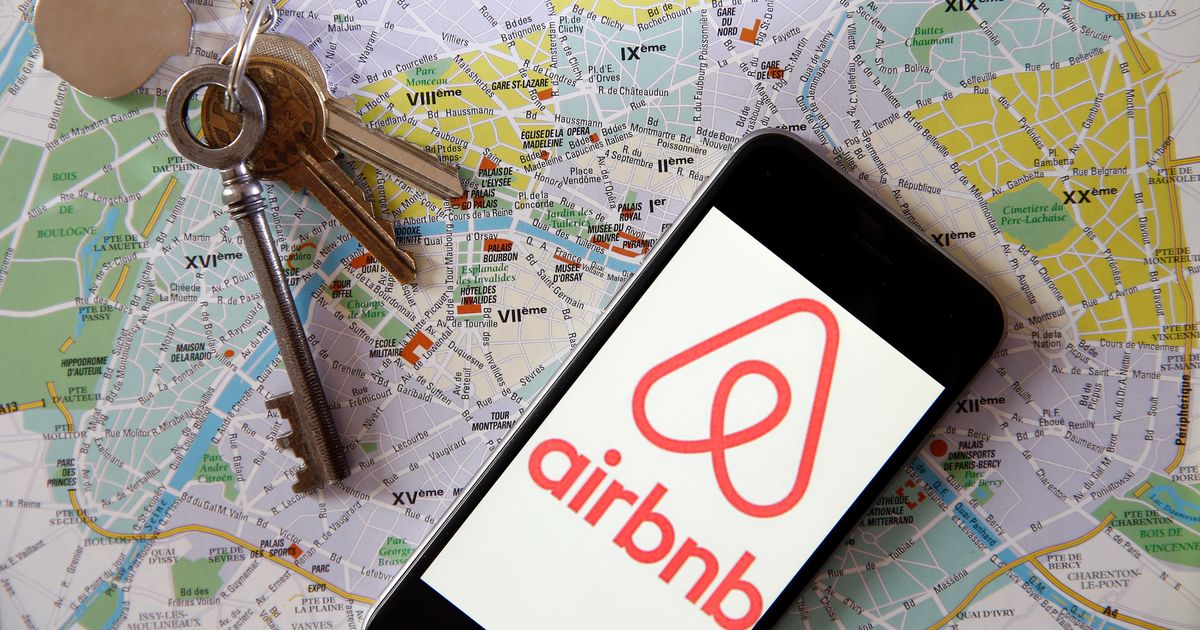 Airbnb sponsor des JO 2024? Les hôteliers "suspendent" leur