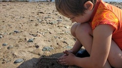 Sí, mi hija tiene el pelo corto y es