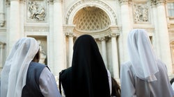 El amor de una monja por un hombre lleva al cierre a un convento