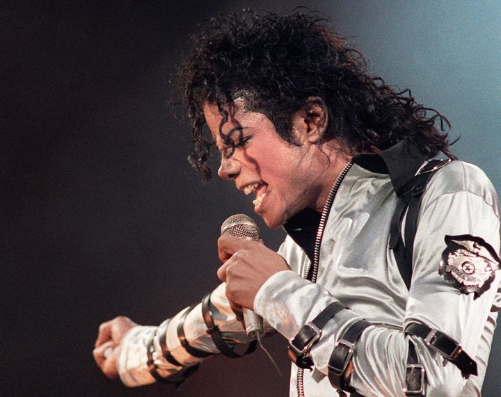 Ephraim Sykes jouera Michael Jackson dans la comédie musicale sur sa vie (michael Jackson, ici en concert au Parc des princes en 1998) 