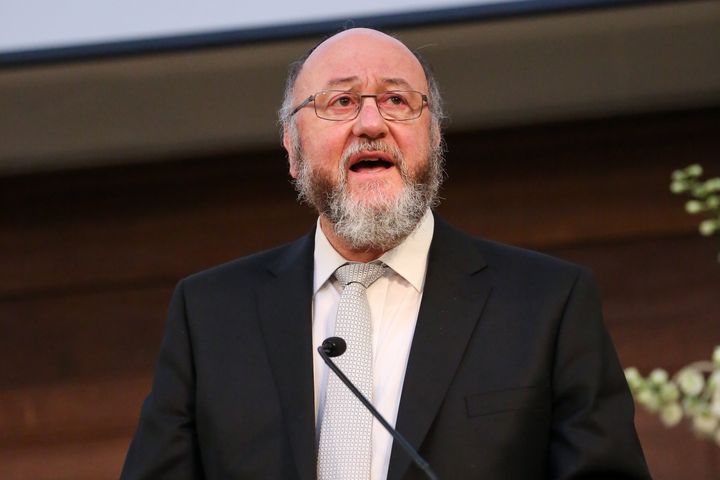 LONDON, UNITED KINGDOM - 2018/11/15: Ephraim Mirvis, Chief Rabbi of the United Hebrew Congregations of the Commonwealth seen speaking during the Commemoration.Thousands of people including key politicians, celebrities, faith leaders, high profile supporters of refugee childrens rights gather in an event organized by UK charity Safe Passage in Euston, London to commemorate the 80th anniversary of the Kindertransport. Survivors of the Kindertransport have issued a statement urging the government to provide more routes to sanctuary for child refugees. (Photo by Dinendra Haria/SOPA Images/LightRocket via Getty Images)