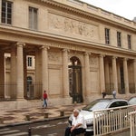 À Paris, l'université de médecine René Descartes dissimulait un véritable