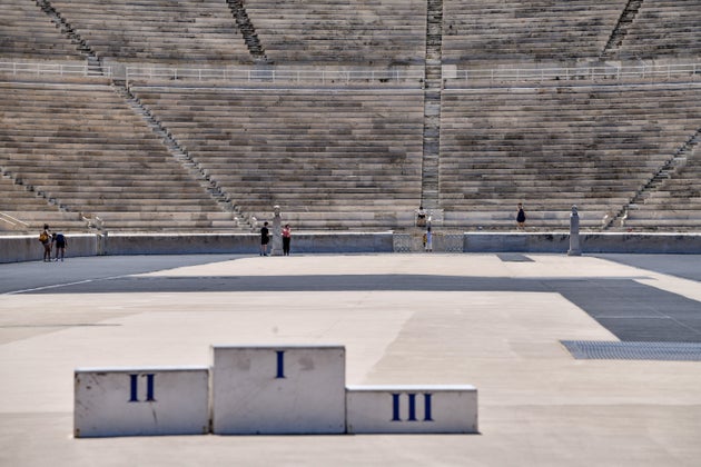 Ποιός πρέπει να ανέβει...