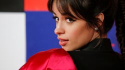 Camila Cabello confie avoir volé un stylo au palais de Kensington, Kate et William lui