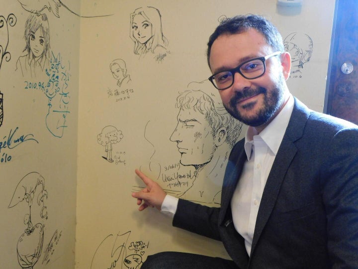 『未来のアラブ人』の作者、リアド・サトゥフさん(訪日中の10月13日、京都国際マンガミュージアムで撮影)