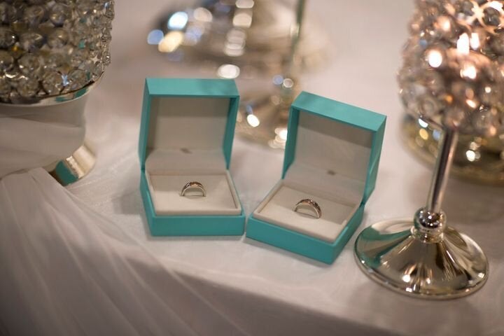 If you’re looking to include even more sparkle into your outfits or just trying to add a little bit of blings to what you’re wearing, jewelry’s the way to go ― you might go for more <a href="https://www.huffpost.com/entry/20-pieces-of-celestial-jewelry-thatll-have-you-dreaming-of-the-stars_l_5db83c98e4b02aee7d369ee6" target="_blank" role="link" class=" js-entry-link cet-internal-link" data-vars-item-name="celestial pieces" data-vars-item-type="text" data-vars-unit-name="5db8880ce4b0bb1ea3708b43" data-vars-unit-type="buzz_body" data-vars-target-content-id="https://www.huffpost.com/entry/20-pieces-of-celestial-jewelry-thatll-have-you-dreaming-of-the-stars_l_5db83c98e4b02aee7d369ee6" data-vars-target-content-type="buzz" data-vars-type="web_internal_link" data-vars-subunit-name="article_body" data-vars-subunit-type="component" data-vars-position-in-subunit="164">celestial pieces</a> or <a href="https://www.huffpost.com/entry/tortoise-earrings-hoops-studs-amazon-nordstrom-2019_l_5d924b54e4b0ac3cddacf3bf" target="_blank" role="link" class=" js-entry-link cet-internal-link" data-vars-item-name="the tortoiseshell trend" data-vars-item-type="text" data-vars-unit-name="5db8880ce4b0bb1ea3708b43" data-vars-unit-type="buzz_body" data-vars-target-content-id="https://www.huffpost.com/entry/tortoise-earrings-hoops-studs-amazon-nordstrom-2019_l_5d924b54e4b0ac3cddacf3bf" data-vars-target-content-type="buzz" data-vars-type="web_internal_link" data-vars-subunit-name="article_body" data-vars-subunit-type="component" data-vars-position-in-subunit="165">the tortoiseshell trend</a> or even <a href="https://www.huffpost.com/entry/affordable-stunning-pearl-hoops-on-etsy-under-50_l_5d77f6c1e4b0645135761320" target="_blank" role="link" class=" js-entry-link cet-internal-link" data-vars-item-name="delicate pearl hoops" data-vars-item-type="text" data-vars-unit-name="5db8880ce4b0bb1ea3708b43" data-vars-unit-type="buzz_body" data-vars-target-content-id="https://www.huffpost.com/entry/affordable-stunning-pearl-hoops-on-etsy-under-50_l_5d77f6c1e4b0645135761320" data-vars-target-content-type="buzz" data-vars-type="web_internal_link" data-vars-subunit-name="article_body" data-vars-subunit-type="component" data-vars-position-in-subunit="166">delicate pearl hoops</a>.