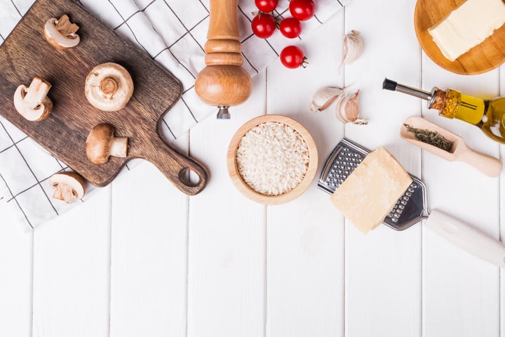 Your current cookware set might not be cutting it anymore, particularly since your pots and pans will be working overtime during the holidays with many more mouths to feed. Maybe you’re looking to upgrade to nonstick, or maybe you need more <a href="https://www.huffpost.com/entry/space-saving-pots-and-pans_n_5acbb609e4b07a3485e746cc" target="_blank" role="link" class=" js-entry-link cet-internal-link" data-vars-item-name="space-spacing sets" data-vars-item-type="text" data-vars-unit-name="5db8880ce4b0bb1ea3708b43" data-vars-unit-type="buzz_body" data-vars-target-content-id="https://www.huffpost.com/entry/space-saving-pots-and-pans_n_5acbb609e4b07a3485e746cc" data-vars-target-content-type="buzz" data-vars-type="web_internal_link" data-vars-subunit-name="article_body" data-vars-subunit-type="component" data-vars-position-in-subunit="136">space-spacing sets</a> for your kitchen. Maybe you’re not looking for cookware for yourself, but as a <a href="https://www.huffpost.com/entry/hostess-housewarming-party-gift-ideas_n_59a451c5e4b06d67e3396936" target="_blank" role="link" class=" js-entry-link cet-internal-link" data-vars-item-name="housewarming gift" data-vars-item-type="text" data-vars-unit-name="5db8880ce4b0bb1ea3708b43" data-vars-unit-type="buzz_body" data-vars-target-content-id="https://www.huffpost.com/entry/hostess-housewarming-party-gift-ideas_n_59a451c5e4b06d67e3396936" data-vars-target-content-type="buzz" data-vars-type="web_internal_link" data-vars-subunit-name="article_body" data-vars-subunit-type="component" data-vars-position-in-subunit="137">housewarming gift</a> for the friend who just moved into a new apartment.