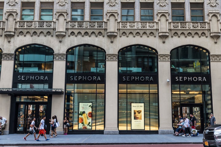 Whether you’re looking to give out some <a href="https://www.huffpost.com/entry/the-best-sephora-gift-sets-2019_l_5dbb4e28e4b057bf506f0a72?3ie" target="_blank" role="link" class=" js-entry-link cet-internal-link" data-vars-item-name="beauty gift sets" data-vars-item-type="text" data-vars-unit-name="5db8880ce4b0bb1ea3708b43" data-vars-unit-type="buzz_body" data-vars-target-content-id="https://www.huffpost.com/entry/the-best-sephora-gift-sets-2019_l_5dbb4e28e4b057bf506f0a72?3ie" data-vars-target-content-type="buzz" data-vars-type="web_internal_link" data-vars-subunit-name="article_body" data-vars-subunit-type="component" data-vars-position-in-subunit="95">beauty gift sets</a> at a holiday present, want to try out <a href="https://fave.co/2ZazoTG" target="_blank" role="link" class=" js-entry-link cet-external-link" data-vars-item-name="Summer Fridays R+R Mask" data-vars-item-type="text" data-vars-unit-name="5db8880ce4b0bb1ea3708b43" data-vars-unit-type="buzz_body" data-vars-target-content-id="https://fave.co/2ZazoTG" data-vars-target-content-type="url" data-vars-type="web_external_link" data-vars-subunit-name="article_body" data-vars-subunit-type="component" data-vars-position-in-subunit="96">Summer Fridays R+R Mask</a>, or just want to restock on your favorite shampoo while it’s not full price, <a href="https://www.huffpost.com/entertainment/topic/black-friday" target="_blank" role="link" class=" js-entry-link cet-internal-link" data-vars-item-name="Black Friday" data-vars-item-type="text" data-vars-unit-name="5db8880ce4b0bb1ea3708b43" data-vars-unit-type="buzz_body" data-vars-target-content-id="https://www.huffpost.com/entertainment/topic/black-friday" data-vars-target-content-type="feed" data-vars-type="web_internal_link" data-vars-subunit-name="article_body" data-vars-subunit-type="component" data-vars-position-in-subunit="97">Black Friday</a>’s best beauty deals are a good time to browse. We’re seeing great beauty sales this Black Friday including up to 30% off top brands at <a href="https://fave.co/337bdVd" target="_blank" role="link" class=" js-entry-link cet-external-link" data-vars-item-name="Dermstore" data-vars-item-type="text" data-vars-unit-name="5db8880ce4b0bb1ea3708b43" data-vars-unit-type="buzz_body" data-vars-target-content-id="https://fave.co/337bdVd" data-vars-target-content-type="url" data-vars-type="web_external_link" data-vars-subunit-name="article_body" data-vars-subunit-type="component" data-vars-position-in-subunit="98">Dermstore</a>and up to 50% off different products each day of Cyber Week at <a href="https://fave.co/2N2VkuW" target="_blank" role="link" class=" js-entry-link cet-external-link" data-vars-item-name="Sephora" data-vars-item-type="text" data-vars-unit-name="5db8880ce4b0bb1ea3708b43" data-vars-unit-type="buzz_body" data-vars-target-content-id="https://fave.co/2N2VkuW" data-vars-target-content-type="url" data-vars-type="web_external_link" data-vars-subunit-name="article_body" data-vars-subunit-type="component" data-vars-position-in-subunit="99">Sephora</a>.