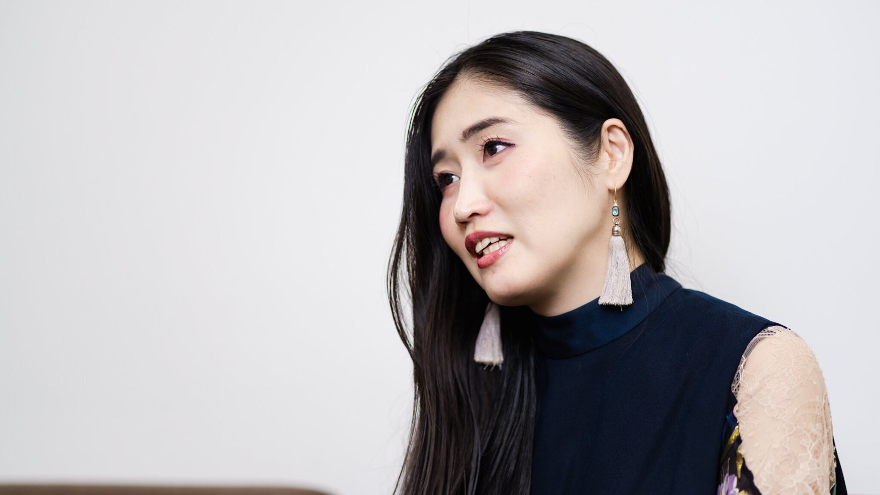 不倫に中絶 美しいだけじゃない アラサー の恋愛 その結末は 峰なゆかさんが描いた希望は女子の友情だった ハフポスト 不倫に中絶 美しいだけじゃない アラサー の恋愛 その結末は 峰なゆかさんが描いた希望は女子の友情だった ハフポスト