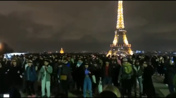 D’où vient ce happening contre les féminicides, réalisé au Trocadéro et partout dans le