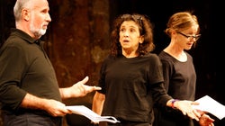 ‘Why?’, hágase el teatro y el teatro se