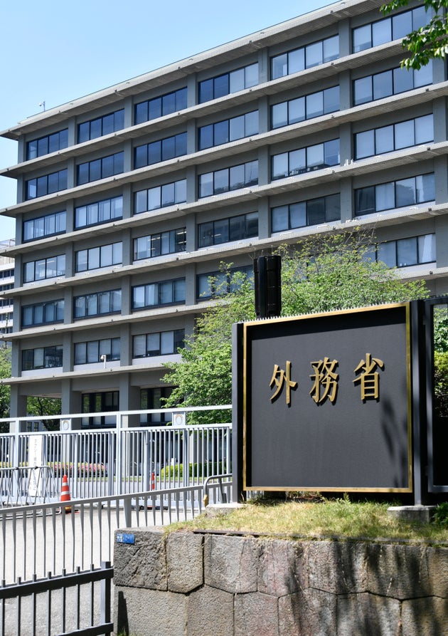 外務省の障害者雇用に「特例」適用へ 雇用すべき人数は約160人⇒80人程度に半減