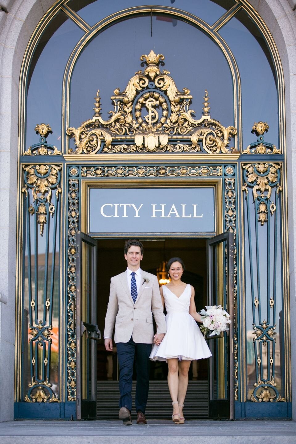 裁判所で結婚式を挙げるのも悪くない 裁判所婚した25組のカップル 画像集 ハフポスト 特集 裁判所で結婚式を挙げるのも悪くない 裁判所婚した25組のカップル 画像集 ハフポスト 特集