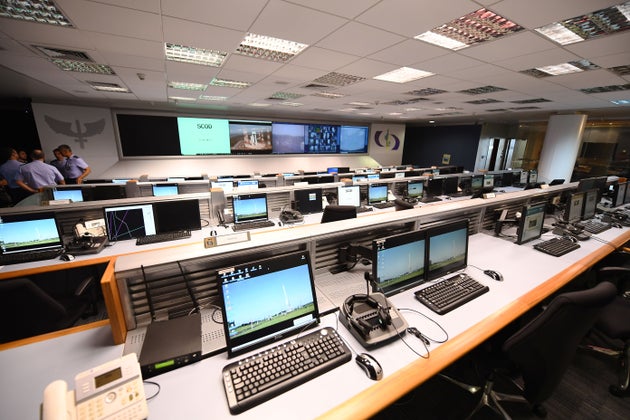 Sala de controle do Centro de Lançamento de Alcântara