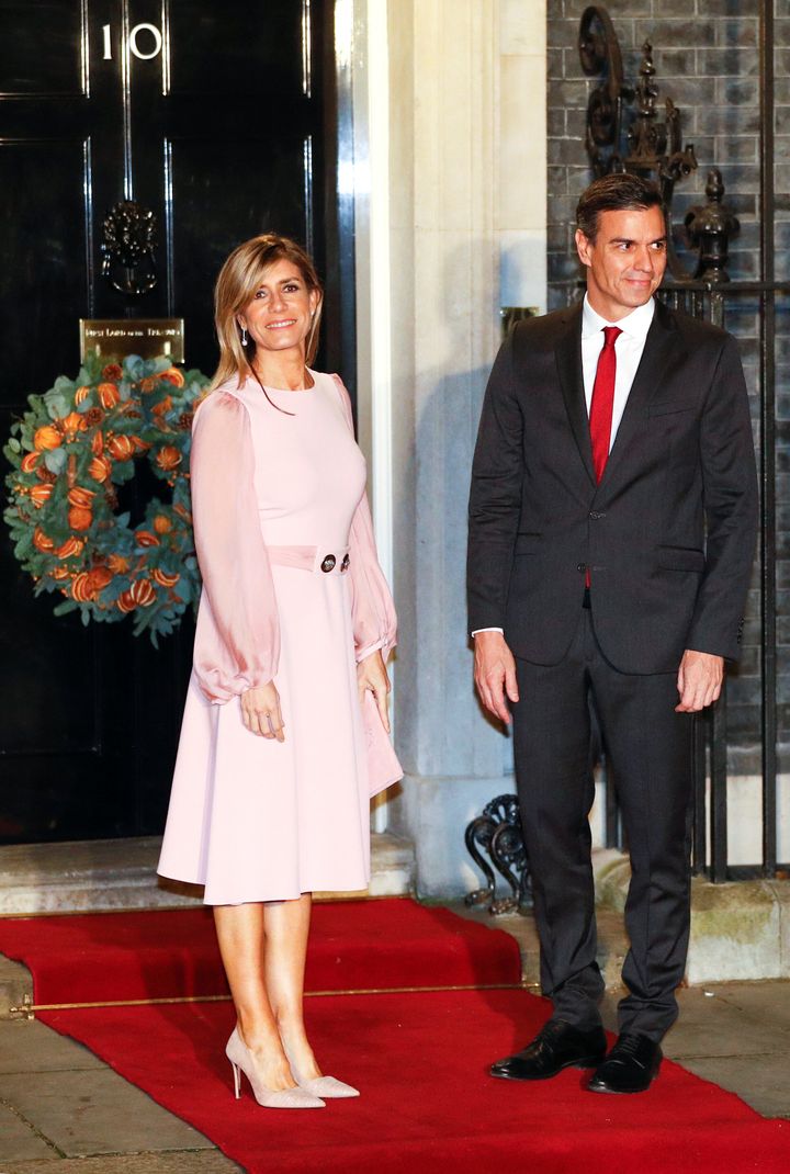 Ο Ισπανός πρωθυπουργός Πέδρο Σάντσεθ με τη σύζυγό του. 
