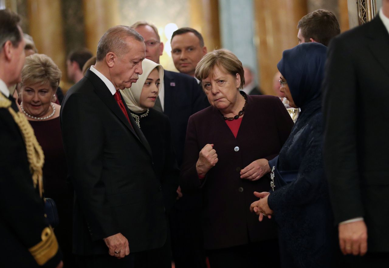 Ο Τούρκος πρόεδρος, Ρετζέπ Ταγίπ Ερντογάν με τη σύζυγό του Εμινέ και την Γερμανίδα Καγκελάριο Άνγκελα Μέρκελ. 