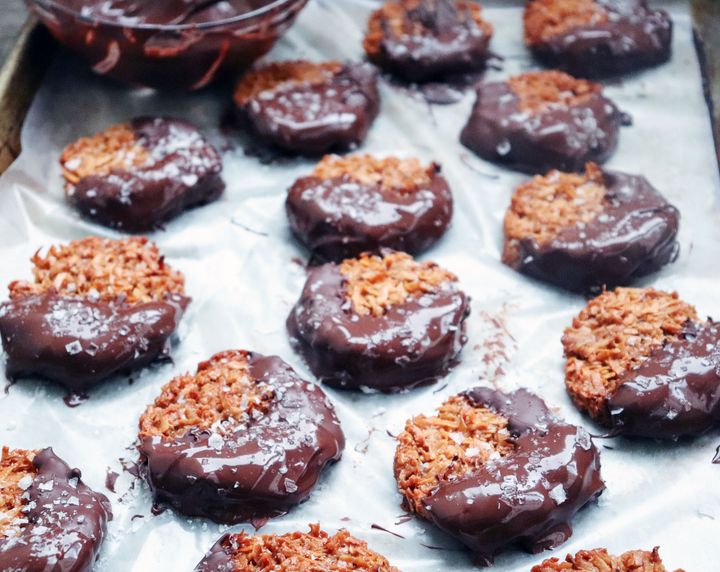 The key to DIY Samoa cookies is dulce de leche, Latin America’s take on a classic caramel.