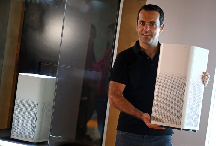 Hugo Barra, the then vice president of Xiaomi, introduces Mi Air Purifier 2 in 2016.