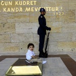 Τσενγκίζ Ακτάρ: Το βίαιο παρελθόν της Τουρκίας εξηγεί το παρόν και το μέλλον