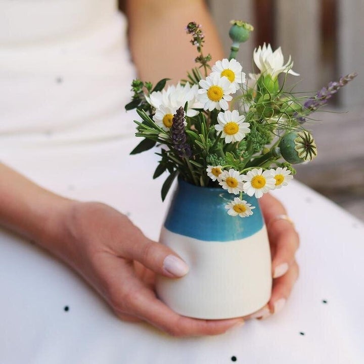  <a href="https://fave.co/2Rz9lkP" target="_blank" rel="noopener noreferrer">Fresh Flowers Subscription Box, Etsy,</a> £34.95