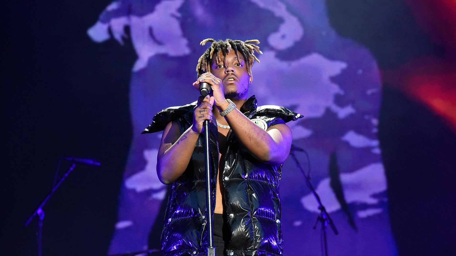 Rapper Juice WRLD dead after suffering medical emergency at Chicago's  Midway Airport - Good Morning America