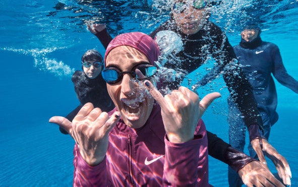Nike Lance Sa Premiere Gamme De Maillots De Bain Dotes D Un Hijab Le Huffpost