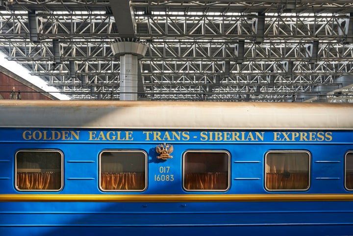 Sleeping rail car;long distance train