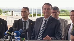 Jair Bolsonaro llama 