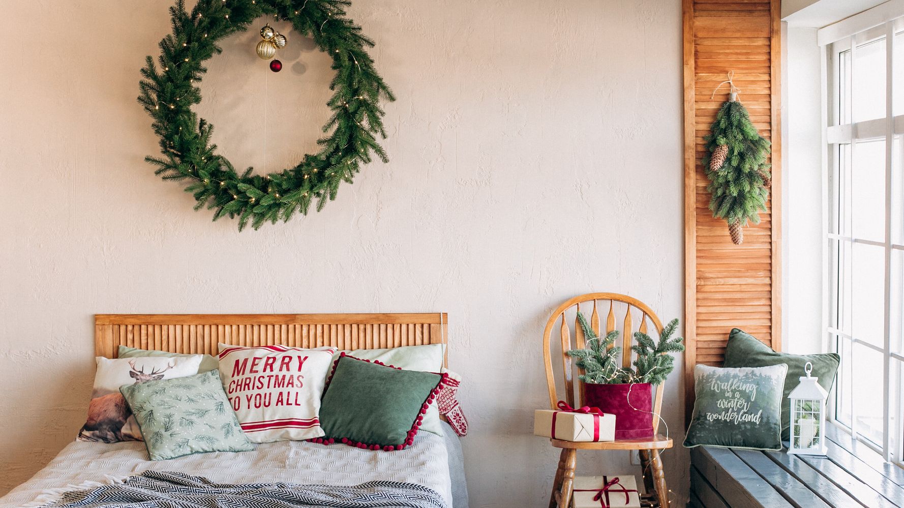 How To Spruce Up Your Guest Room This Christmas Huffpost Uk Life