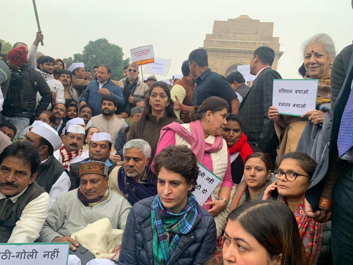 Priyanka Gandhi leaders Congress protests in India Gate. 