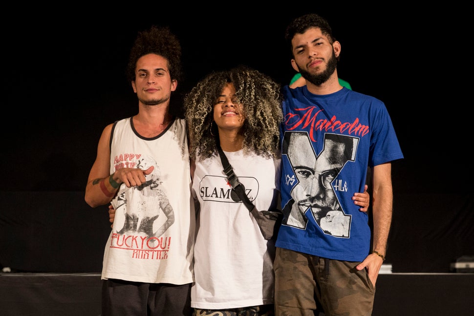 Os vencedores do Slam Oz desta competição: Alquimista (3º), Tawane (2º) e D. John (1º).