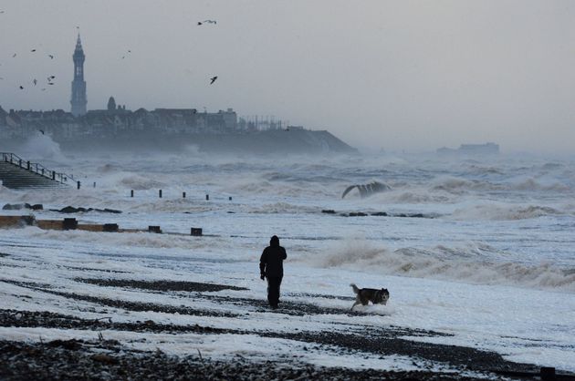 UK Weather: Transport Disruption Warning Issued As 70mph Winds Expected To Batter UK