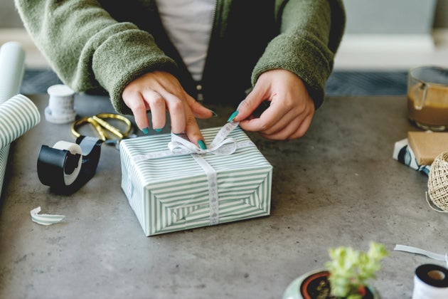 El sencillísimo truco para envolver regalos que ya ha pasmado a más de 80.000