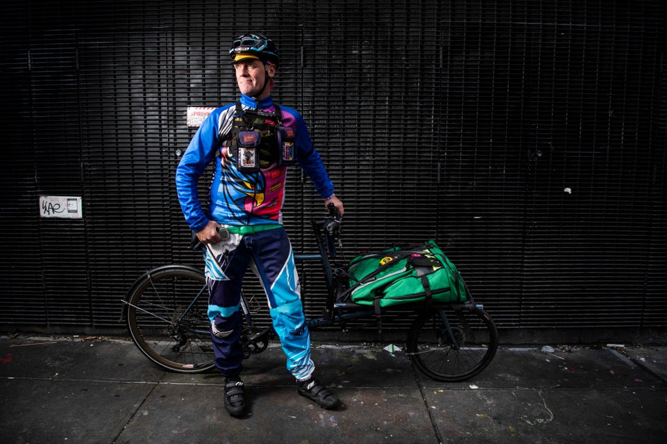 I M A Nyc Bike Messenger And This Is What I Wear To Work Huffpost Life