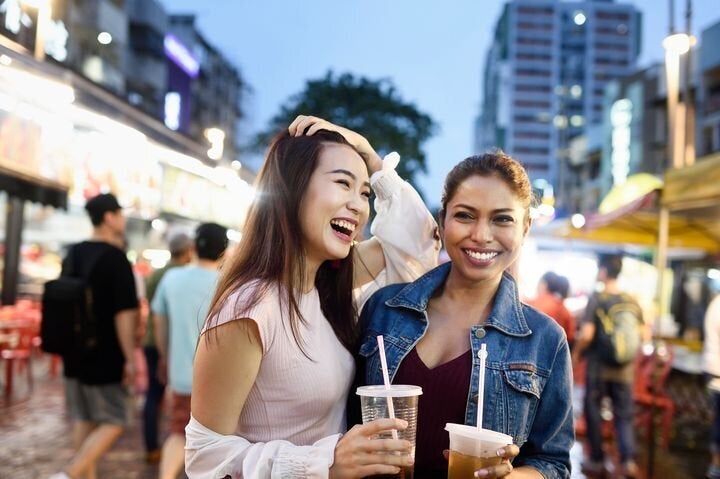 ひとり旅経験者に聞いた 旅先で友達をつくる13の方法 ハフポスト Life ひとり旅経験者に聞いた 旅先で友達をつくる13の方法 ハフポスト Life