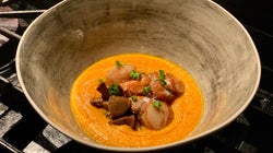 Crema de zanahoria con vieras y