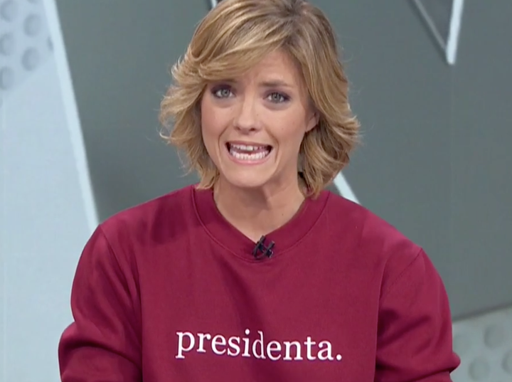 La periodista María Casado con la sudadera 'presidenta'.