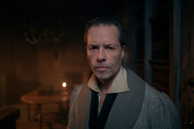 Guy Pearce as Ebenezer Scrooge 