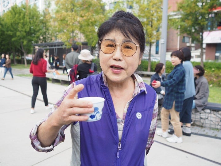 韓国人は日本をどう見ている フリーコーヒーを韓国で振る舞った男性が気づいたこと ハフポスト World 韓国人は日本をどう見ている フリーコーヒーを韓国で振る舞った男性が気づいたこと ハフポスト World