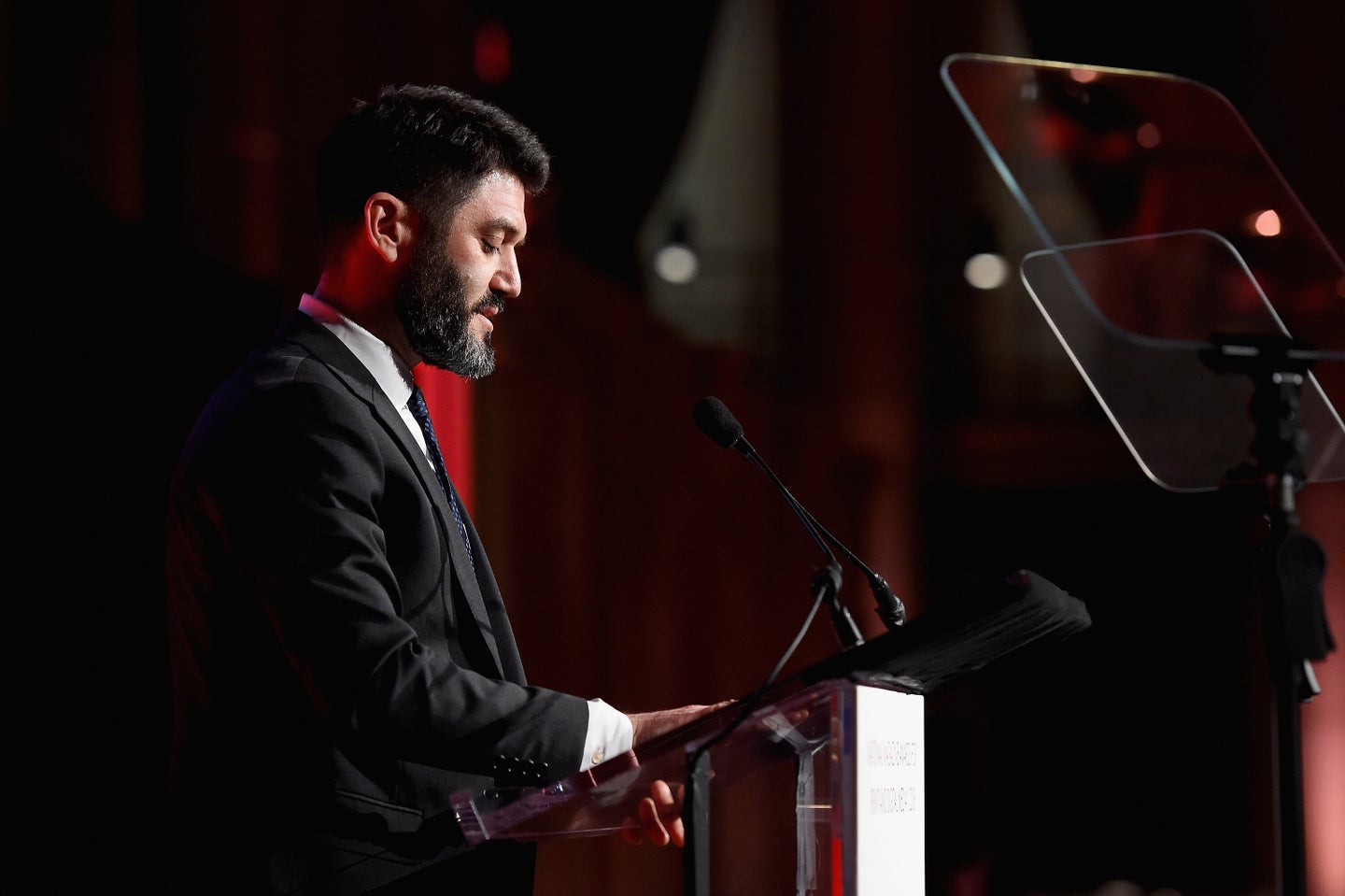 New York Times Editor Issues Response To Historians Critical Of The ...