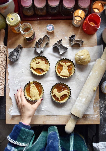 Biscotti Per Regalo Di Natale.Le Ricette Migliori Di Biscotti Di Natale Per Regali Fai Da Te E Da Preparare Con I Bambini Huffpost Italia Life