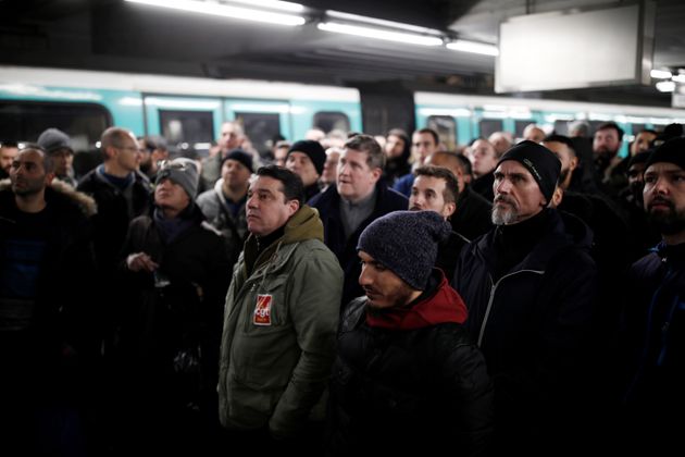 Greve 24 Decembre 2019 A La Ratp 6 Lignes De Metro Toujours Fermees Le Huffpost