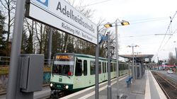 Des passagers stoppent un tramway fou en