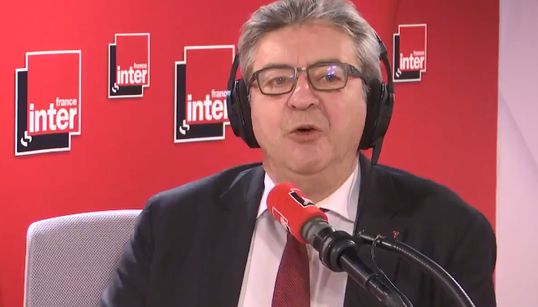 “Je suis rouge comme lui”: Mélenchon se compare au père