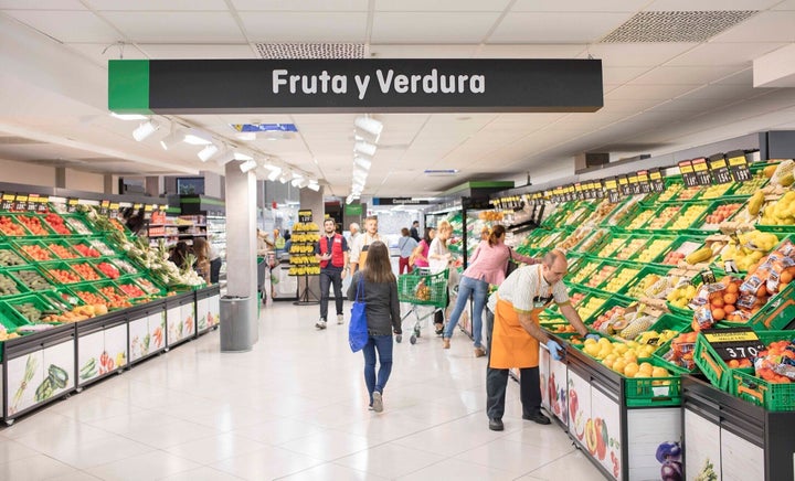 Que Horario Tienen Mercadona Carrefour El Corte Ingles O Lidl En Nochebuena Navidad Y Nochevieja El Huffpost Life