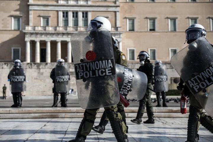 Πρόταση για κάμερες σε στολές και κράνη