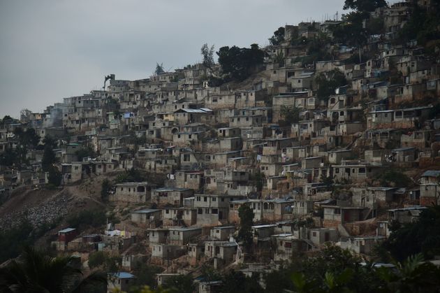 Casas en una montaña en las afueras de Puerto