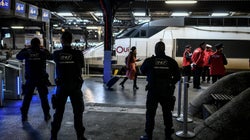 Le trafic SNCF toujours “très perturbé” lundi avec 1 TGV sur