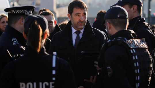 Castaner annonce “100.000 policiers et gendarmes mobilisés” pour le jour de